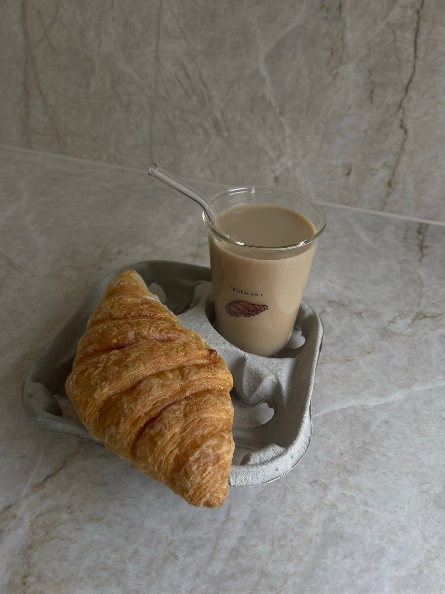 CAFE AU CROISSANT GLASS